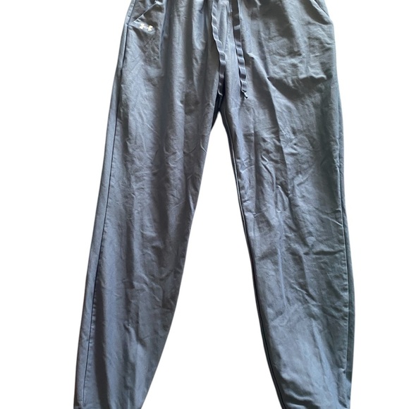 Under Armour Gray Joggers with Elastic Waistband and Relaxed Fit